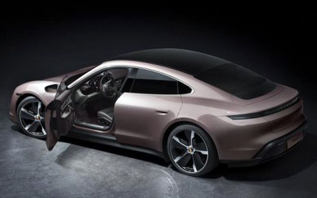  Porsche пусна базов Taycan за Европа 