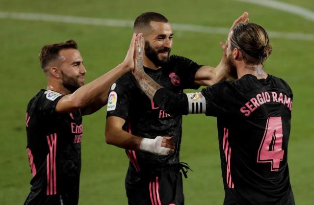 Червен картон и спорна дузпа носят победата на Реал Мадрид