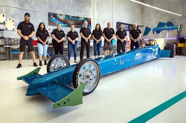  Електромотор с 1359 к.с. за коли на ток 