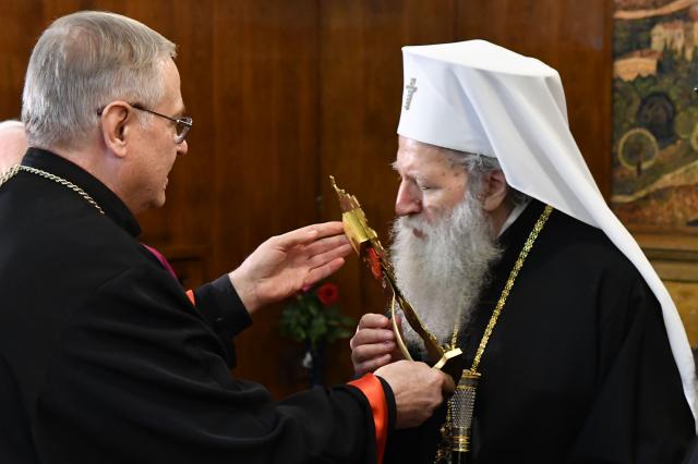 Патриарх Неофит получи мощите на Свети Климент Папа Римски и Свети Потит