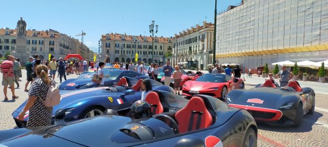 Ferrari-та за 160 милиона евро пострадаха от … дъжд (ВИДЕО)