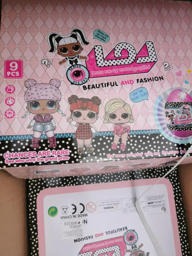  От търговски склад в София бяха конфискувани над 2600 детски играчки (СНИМКИ) 