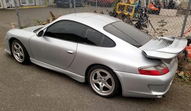 Porsche 911 за едва €8000, но с "малък" кусур