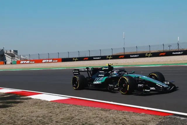 Кими Антонели се превърна в най-младия пилот с полпозишън в историята на Формула 1