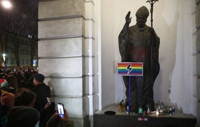  Трети ден всеобщи митинги в Полша 