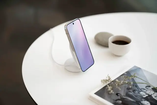 Google показа и по-големия Pixel 10 Pro XL