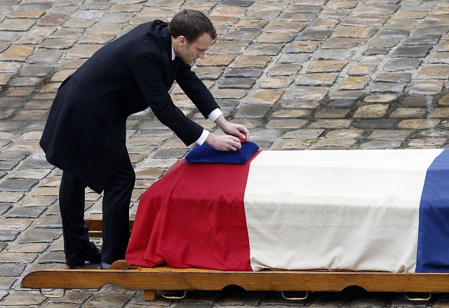 Франция се прости с героя от Треб (СНИМКИ)