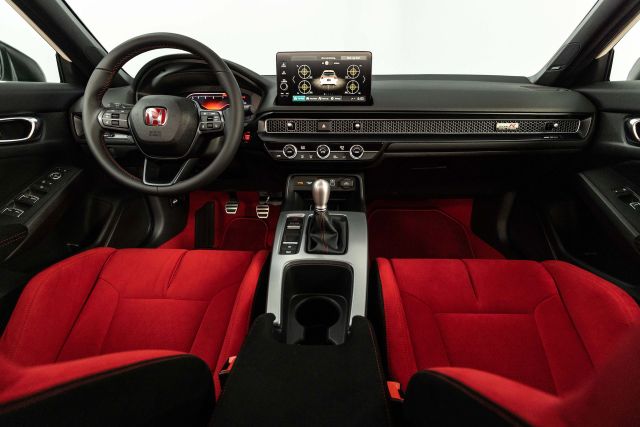 Новият Type R дебютира като най-мощния Civic правен някога