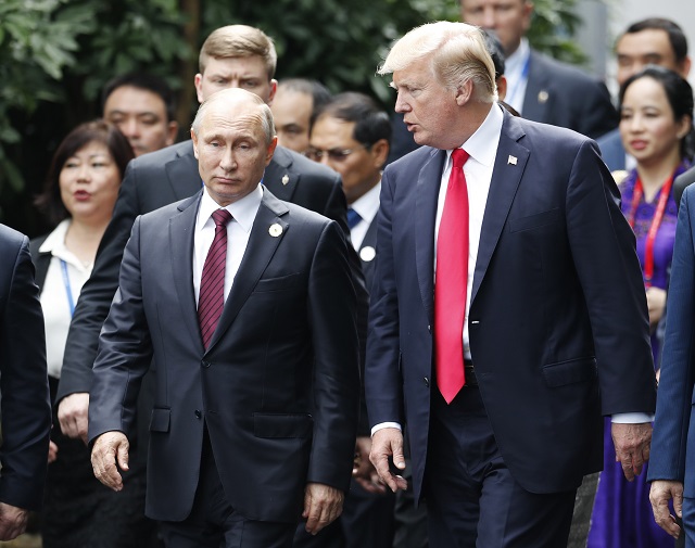 Тръмп и Путин на четири очи