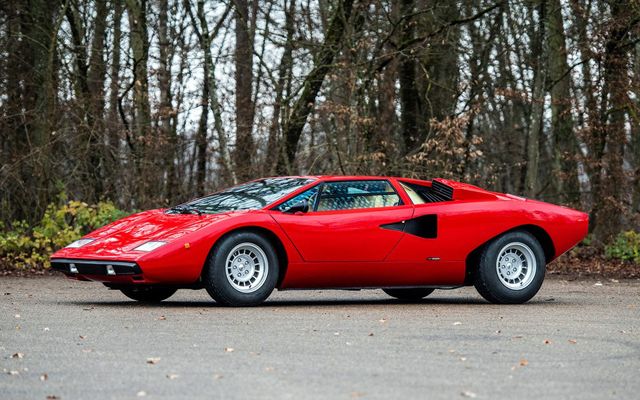  Продадоха обичаното Lambo на Род Стюарт 