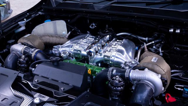Nissan Navara получи двигател от GT-R и 1000 конски сили