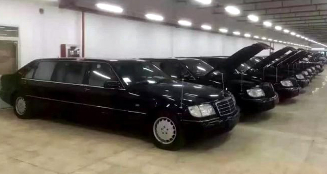 Продадоха 8 уникални Mercedes W140