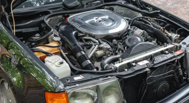 Продава се най-скъпият Mercedes от култовата серия W124