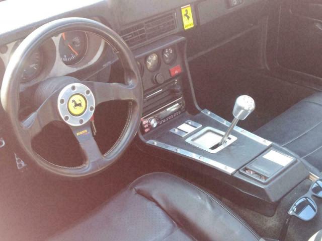  Продава се нещо приблизително сред Porsche и Ferrari 