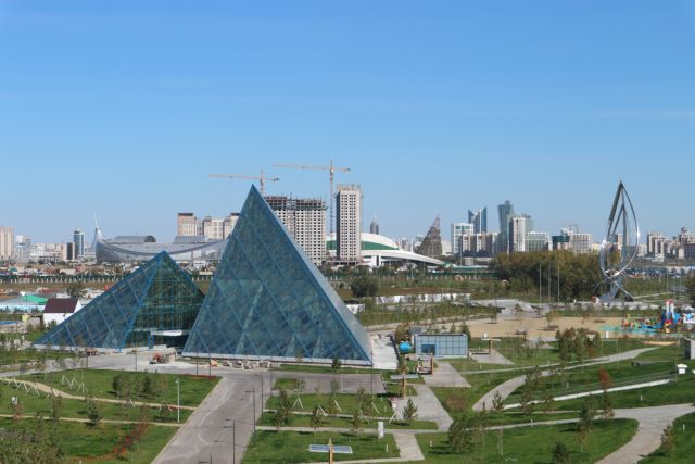 Дъщерята на Назарбаев може да продадe дела си в Народната банка на Казахстан