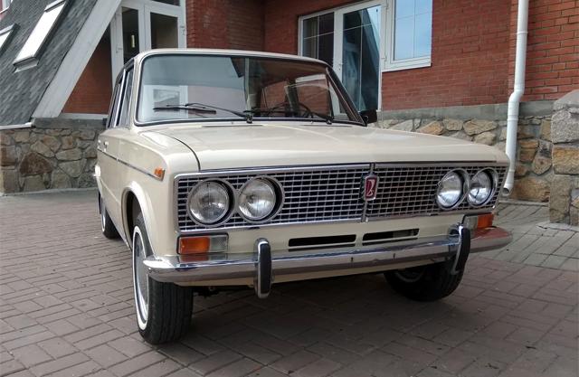  Продава се необичаен ВАЗ-2103 с американски автоматик 