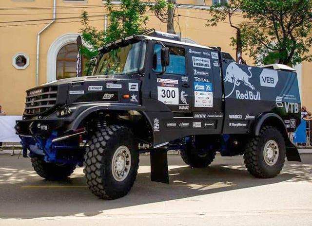 КамАЗ пуска в серийно производство камион от рали "Дакар"