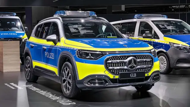 Нови полицейски автомобили от Mercedes