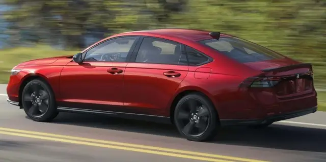 Honda показа обновена версия на Accord 2026