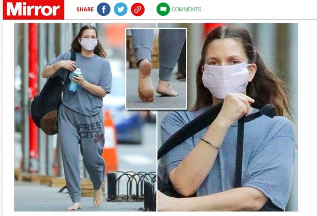  Дрю Баримор се разноски боса по улиците на Ню Йорк 