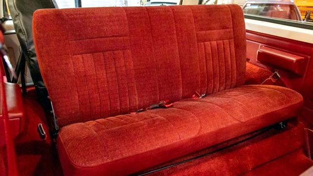  Продава се чисто ново Bronco на 29 години 