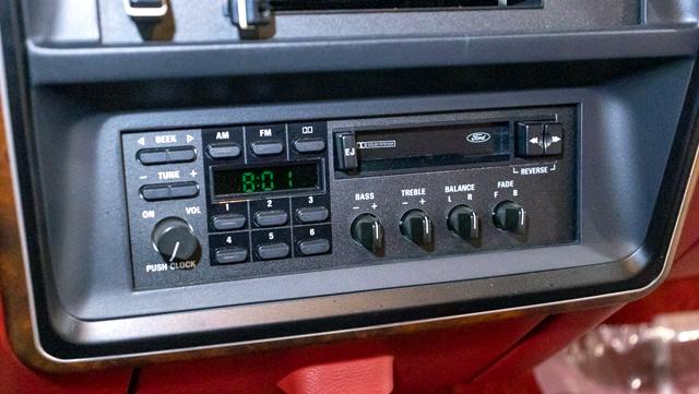  Продава се чисто ново Bronco на 29 години 