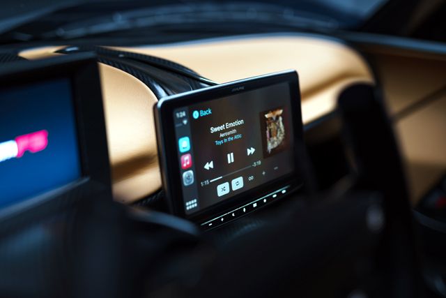  Hennessey Venom F5 потегля на война против Chiron, Jesko и Tuatara 