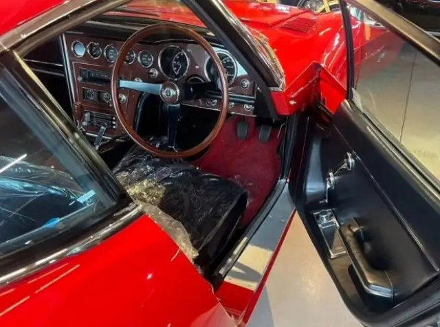 Продават се три екземпляра от най-скъпата Toyota