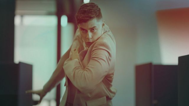  Поли Генова показа новия си шлагер „ Na Na “ (ВИДЕО) 