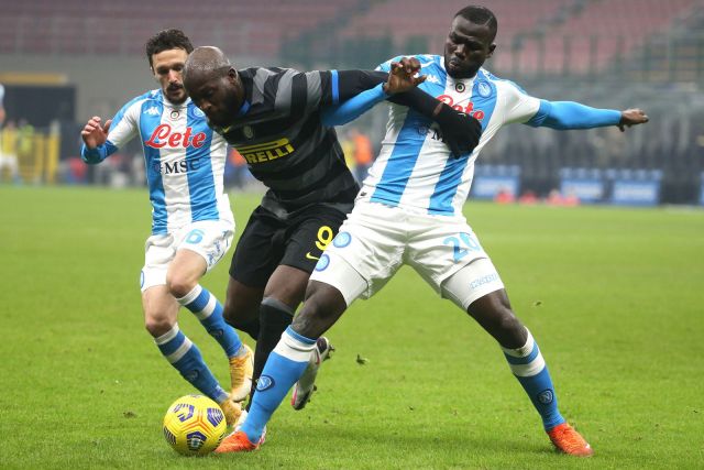  Интер победи Наполи и се приближи на точка от Милан 