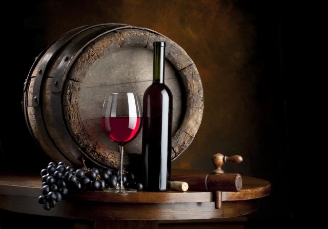 Френският излишък от вино в избите става промишлен алкохол