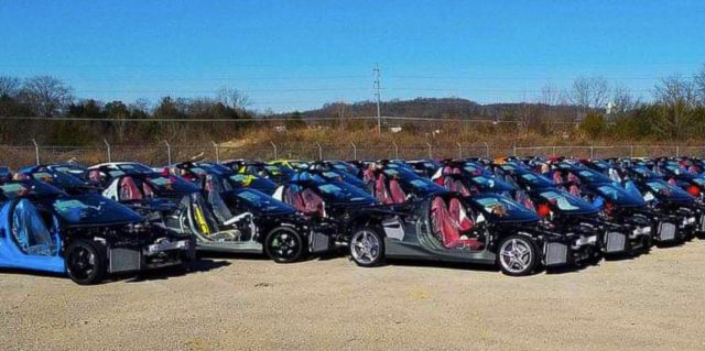 Над 100 чисто нови Corvette-а чакат да бъдат унищожени 