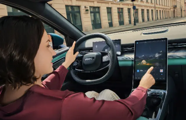 Автомобилите LEPAS, които ще се появят и у нас, дебютират в Милано с амбиция за нов вид мобилност