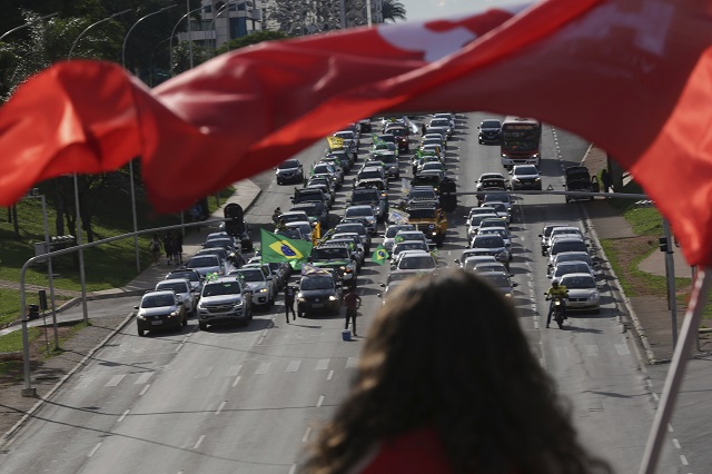 Съдбоносен избор за изпадналата в криза Бразилия