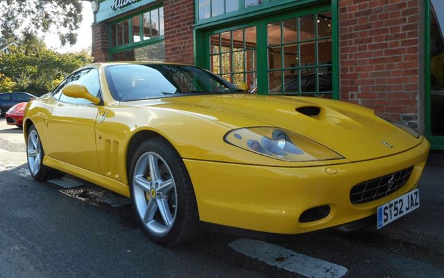  Знаменитости всеобщо продават Ferrari-тата си 