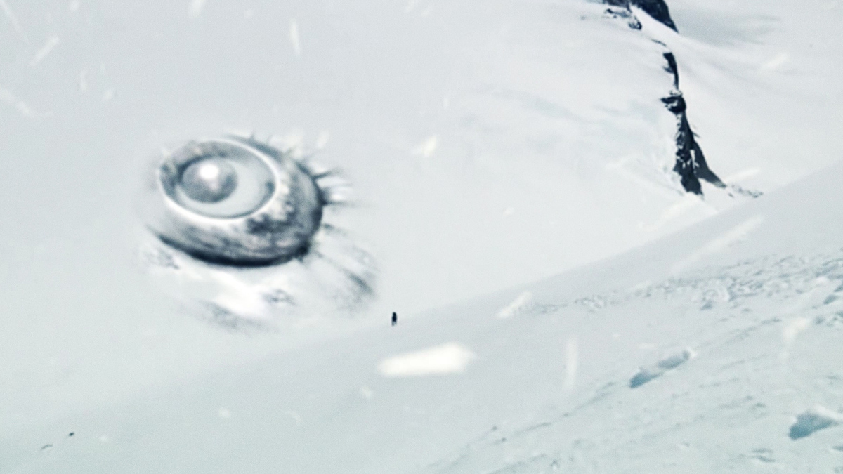 Огромен космически кораб спи под снеговете на Антарктида (ВИДЕО)