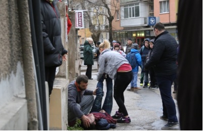 Двама задържани за убийство в центъра на Враца (Видео)