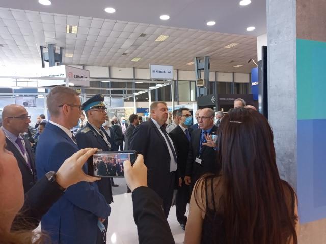 Технологии от бъдещето за българската войска на ревюто Технологии от бъдещето за българската войска на ревюто