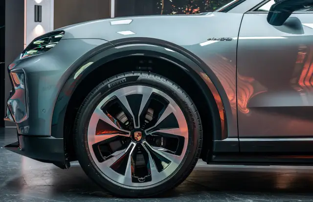 Първи преки впечатления от най-новото Porsche Cayenne (ВИДЕО)