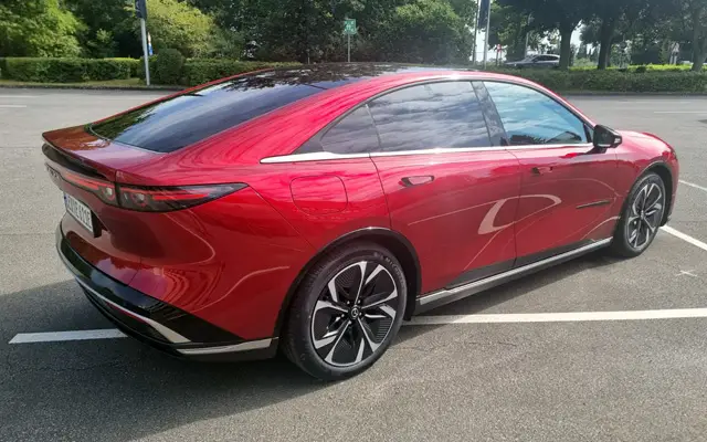 Тествахме "акулата" Mazda 6e (вижте и колко струва у нас) | интерФакти.БГ Тествахме "акулата" Mazda 6e (вижте и колко струва у нас)