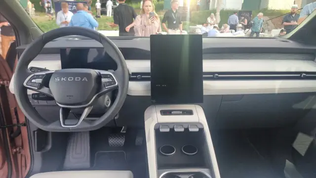 Запознаваме ви първи с новия флагман на Skoda (ВИДЕО)