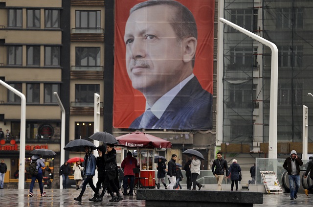 Изненада - син на ислямист прави нова партия в Турция
