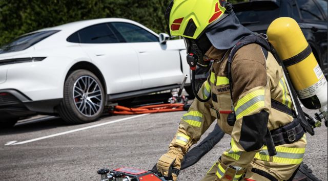 `Австрийска