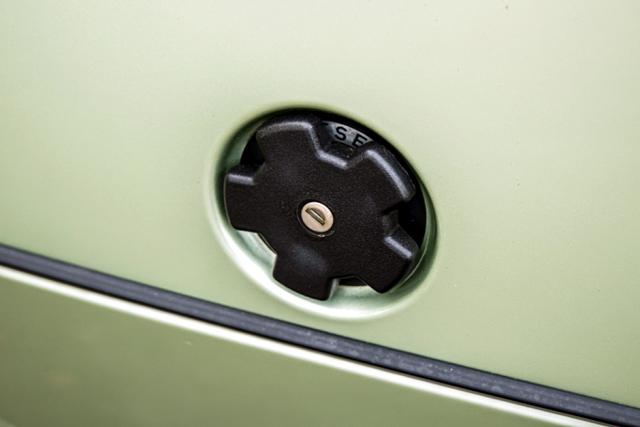  Продава се Golf I на 1200 км 