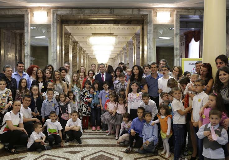 Наградиха победителите от „Голямото семейство-2016“