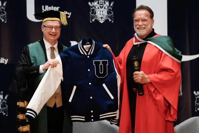 Арнолд Шварценегер получи почетна докторска степен (СНИМКИ)