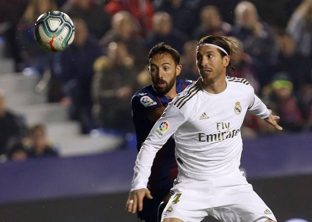 Реал Мадрид се издъни, "кралете" поставени на колене във Валенсия (ВИДЕО)