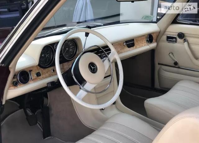 Украинец продава рядък 50-годишен Mercedes-Benz в топ състояние
