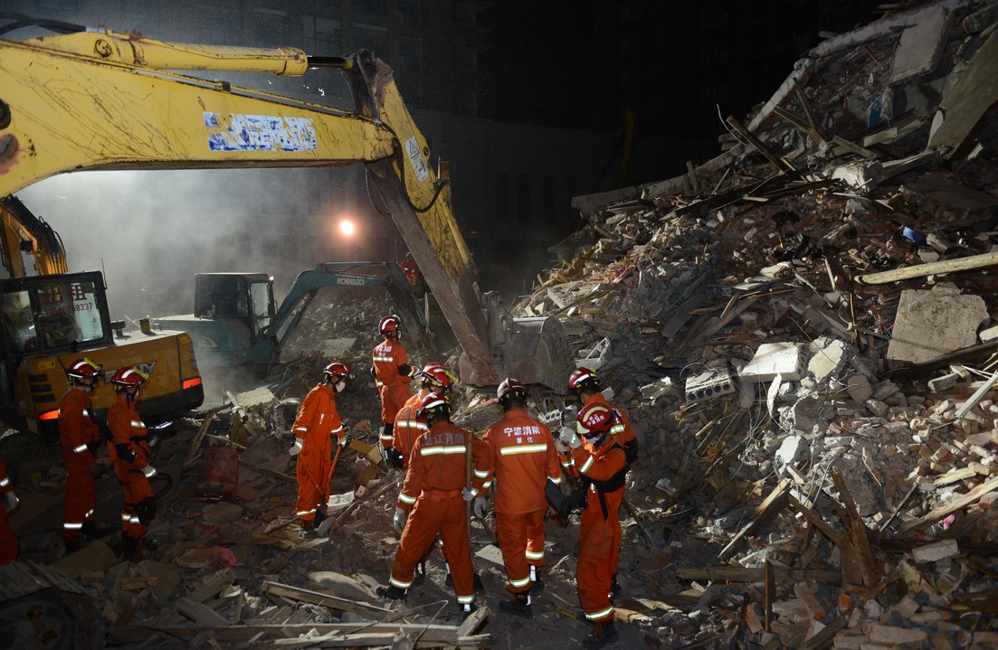 Четири сгради рухнаха в Китай