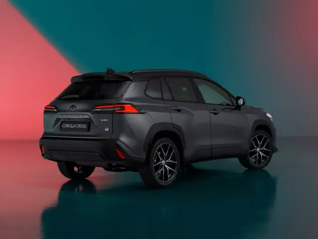 Toyota направи Corolla Cross по-привлекателна за младите